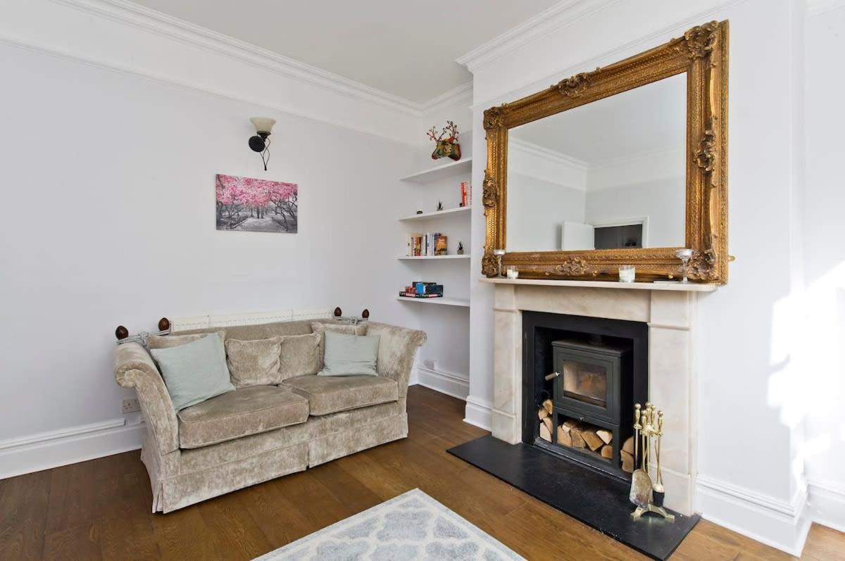 Charming 2-Bed Apt Near Buckingham Palace Лондон Екстериор снимка