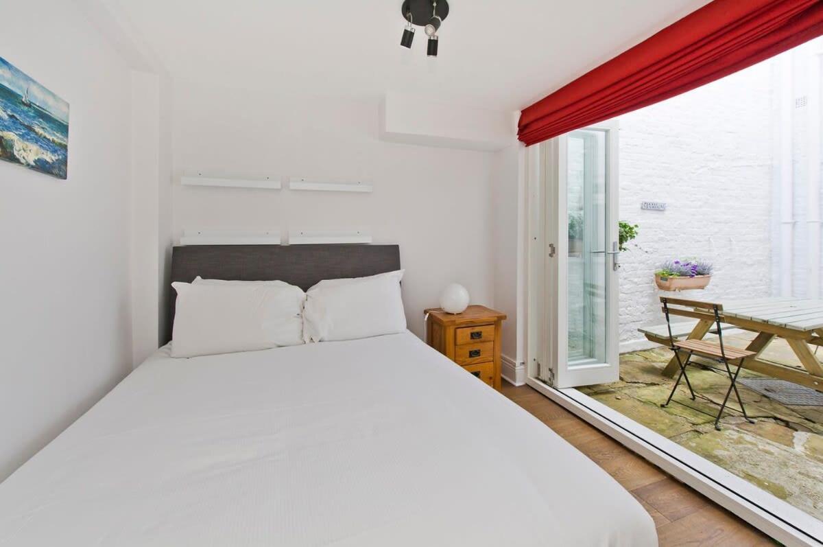 Charming 2-Bed Apt Near Buckingham Palace Лондон Екстериор снимка